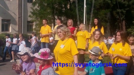 В Святогорск на отдых приехали 200 детей с Донбасса
